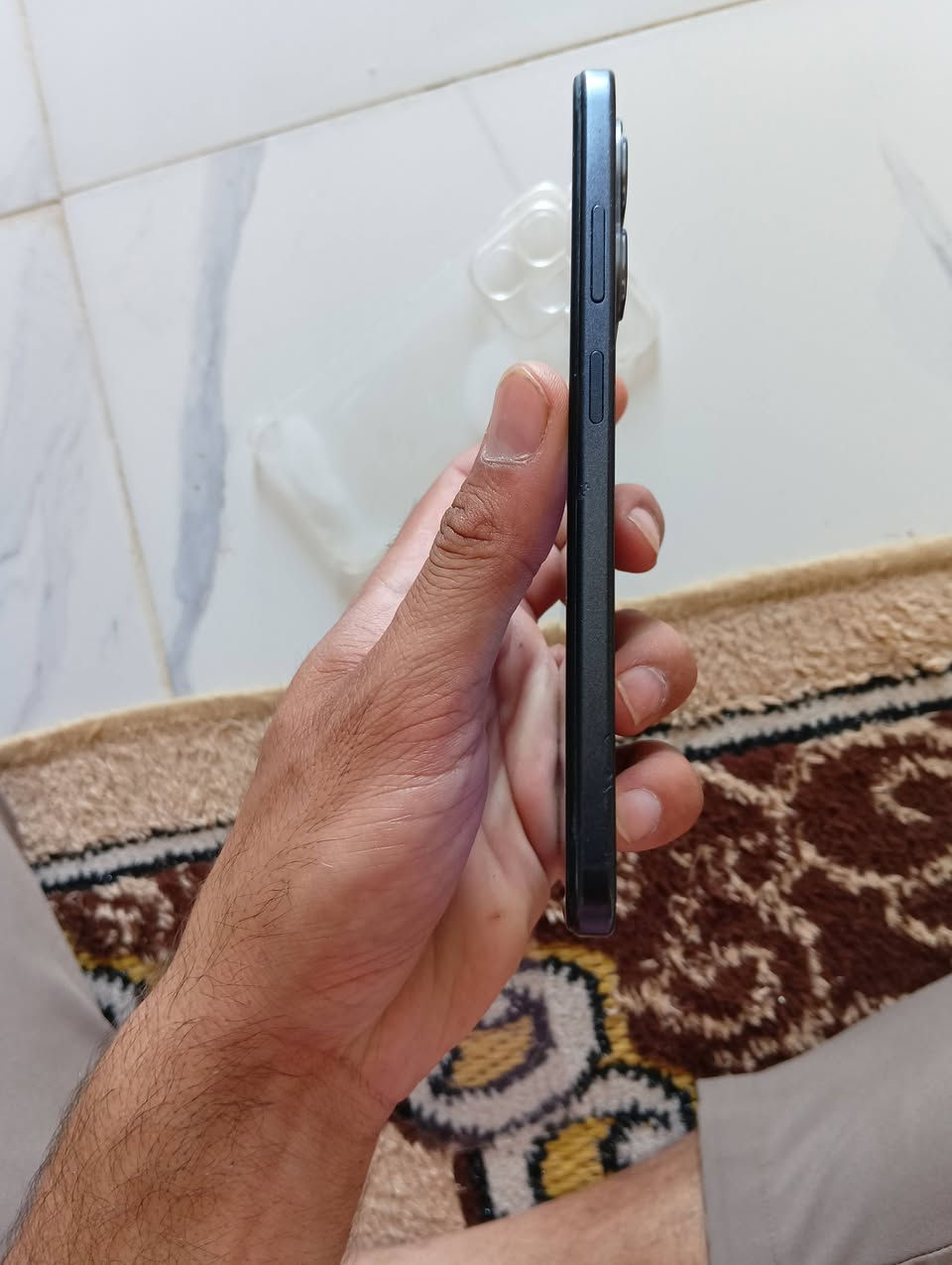 رمز X6531 يخص هاتف Infinix Hot 50i. وهو هاتف ذكي اقتصادي يتميز بأدائه العملي وبطاريته الكبيرة، وتشمل مواصفاته الأساسية ما يلي: [1, 2]
HOT50i
الشاشة: IPS LCD بحجم 6.7 بوصة بدقة (720 × 1600 بكسل) ومعدل تحديث عالٍ يصل إلى 120Hz.

المعالج: MediaTek Helio G81.

الكاميرا: خلفية بدقة 48 ميجابكسل.

البطارية: سعة 5000 ميللي أمبير مع شحن بقوة 18 وات.

نظام التشغيل: Android 14.

المساحة والذاكرة: يتوفر بخيارات مختلفة تصل إلى 8 جيجابايت من الذاكرة العشوائية (RAM) و 256 جيجابايت 
السعر 130وبي مجال


**إذا كنت صاحب هذا الإعلان وتريد حذفه لأي سبب، رجاءا أرسل رسالة إلى الدعم الفني**