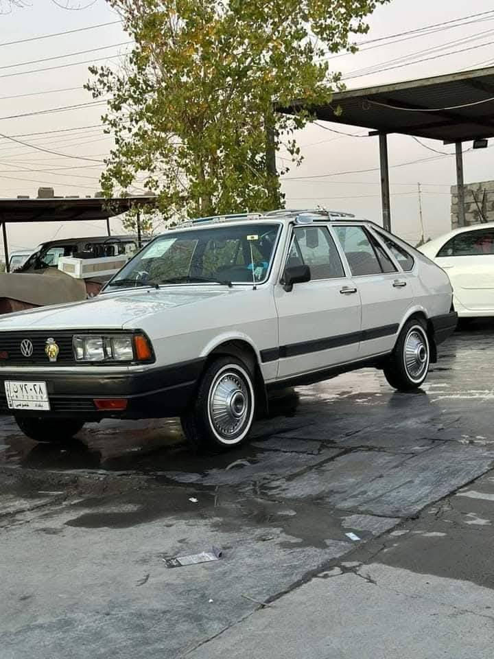 سلام عليكم  برازيلي موديل 1985رقم بغداد نكليزي بسمنه سياره ستلام شركه علا وضع البلاد سياره كير محرك بلاديه 4نمر محرك بلادي 1600 سياره بدون صبغ حته تبريد شغال بدون ضربه سياره جانت متروكه لحت 2018 عليهه ادامه كامله سياره ترايك وين متريد خير من الله سعر 60 وبيه مجال خوان كلشي اكو بلسوك حته ب20ورقه اي تفاصيل تريد قبل لاتجي وتتعنه فتح كامره وشوف بعينك واني خادم الك وذاكو مراوس حسبالقناعه موجود وتساب  وتصال ***********
