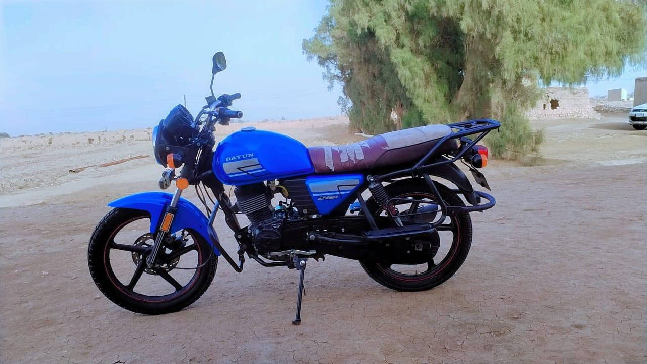 السلام عليكم دراجه البيع ديون نفخ موديل ٢٣ كلك مكفوله من السرقه درجه جديده كلش حلوه رزانه فول مبيه اي نقص حلاء من الصوره محرك شرط مكفوله كفاله عامه السعر مليون وبيه مجال الشراي نتصل وبيك خير ودلل ملاحضه بليته ورقم شاصي موجودات ***********
