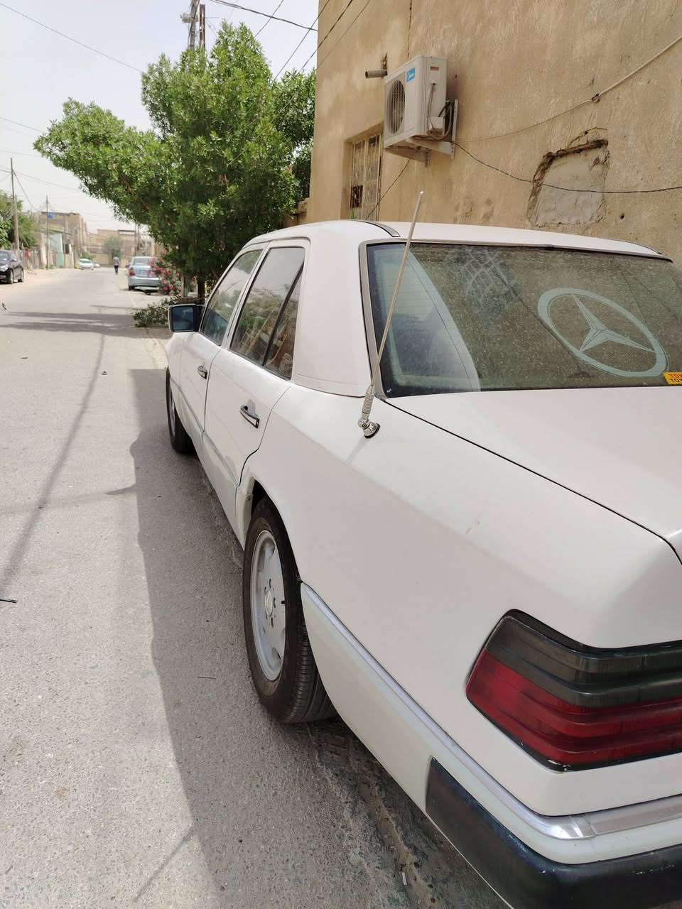 السلام عليكم مارسدس دب مديل ١٩٩١ محرك ٣٠٠٠ ففتي فتحه السياره تبريد ثلج فتحه قواعد الدبلات سليمه ماملعوب بيهن تخم تاير جديد السياره ماعايزه برغي ترايك وين متريد رقم بغداد مداور ثاني يوم السعر ٦٣ وبيه مجال قليل


**إذا كنت صاحب هذا الإعلان وتريد حذفه لأي سبب، رجاءا أرسل رسالة إلى الدعم الفني**