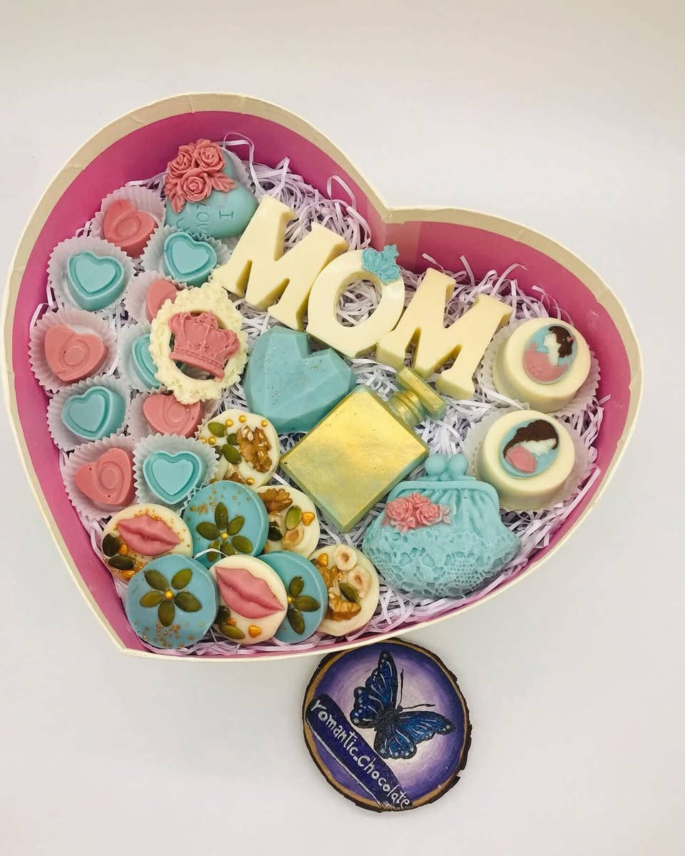 الأم هيه الحنية والدلال وكل الحب 💗

بهالمناسبة الحلوة جهزنا بوكسات شوكولاتة فخمة بحشوات ومكسرات لتهدونها لأغلى إنسان 

متوفر توصيل الف داخل بسماية وبغداد 7 
الاسعار جدا مناسبه تبدي من 10 الاف


**إذا كنت صاحب هذا الإعلان وتريد حذفه لأي سبب، رجاءا أرسل رسالة إلى الدعم الفني**