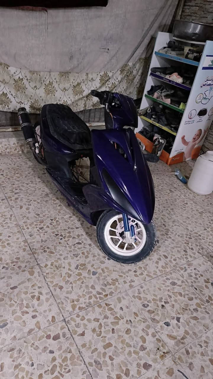 السلام عليكم دراجه ماكس مزوده مكينه سكنز الدراجه عوزه كابريته ابيع طافيه السعر خاص المزيد من المعلومات التصال *********** واتساب
