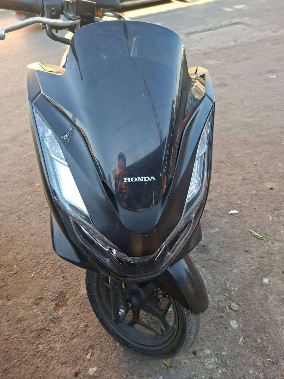 سلام عليكم دراجه لبيع بي سي اكس جيل الربع اي نقص مابيه مكاني بالكاظميه السعر 14 ابيه مجال حك الجي ***********
