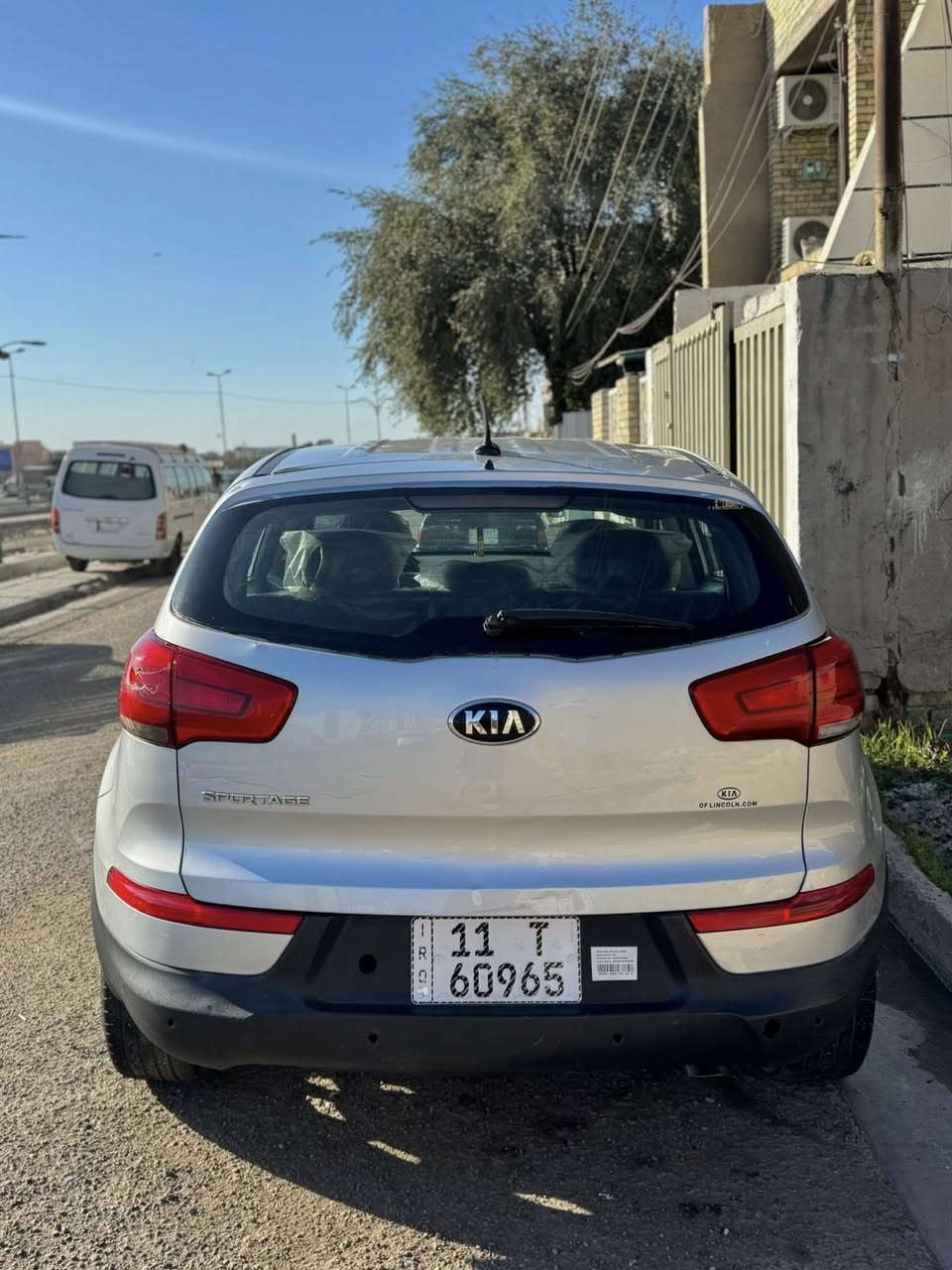 السلام عليكم بيع او مراوس (( حسب القناعة ))

كيا سبورتج 2016 وارد أمريكي نص فول

🔰 حادثهة بنيد وجاملغ بدون دواخل سونار موجود ✅ 
🔍 رقم بغداد انكليزي بأسمي سنوية وهزة جديدة 

📌 محرك GDI  2400 

📌 تبريد قطعتين ثلج 

📌 ماشية 91 / قابلة للزيادة

📌 نضام الايكو اقتصادي - مثبت سرعة - مانع انزلاق 

📌 تحكم ستيرن جهتين + شاشة اندرويد 

📌 كير فول + أوتوماتيك و عادي 

 💰السعر 130 وبيه مجال بسيط
 📍 عنواني سيدية حي الاعلام 
☎️ شراي اتصل ***********
