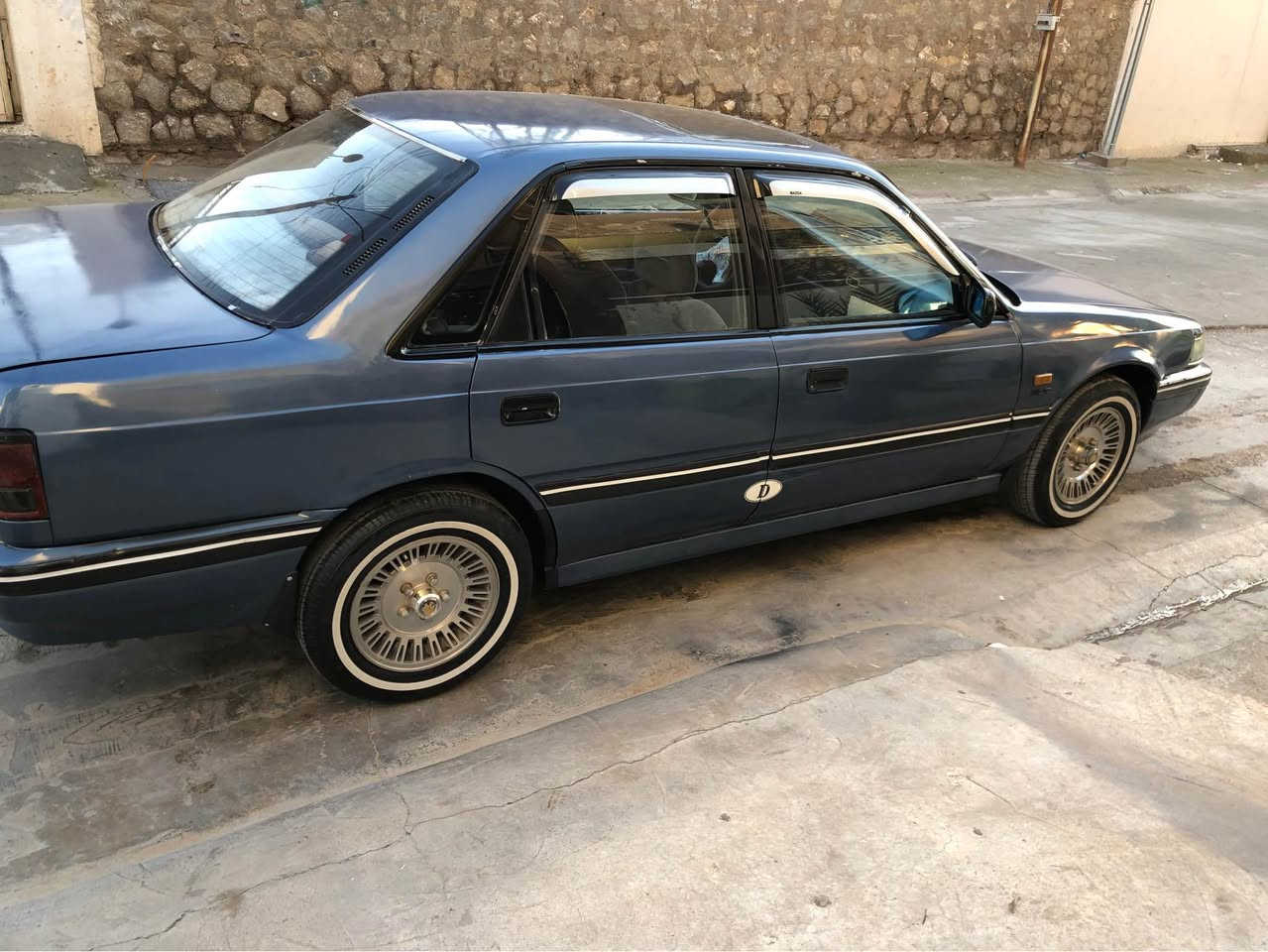 للبيع مازدا موديل ١٩٨٩ محرك ١٢ بخ سيارة بدون حادث بدون خياس شرط تحويل غرامات وكالة بسمي كير محرك شرط كهربائي كلها شغال عنوان كركوك 
***********بي واتساب كركوك, العراق
