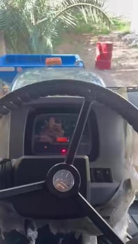 نيوهولند ١١٠ • موديل ٢٠٢٠ • ٢٠٠٠ ساعة