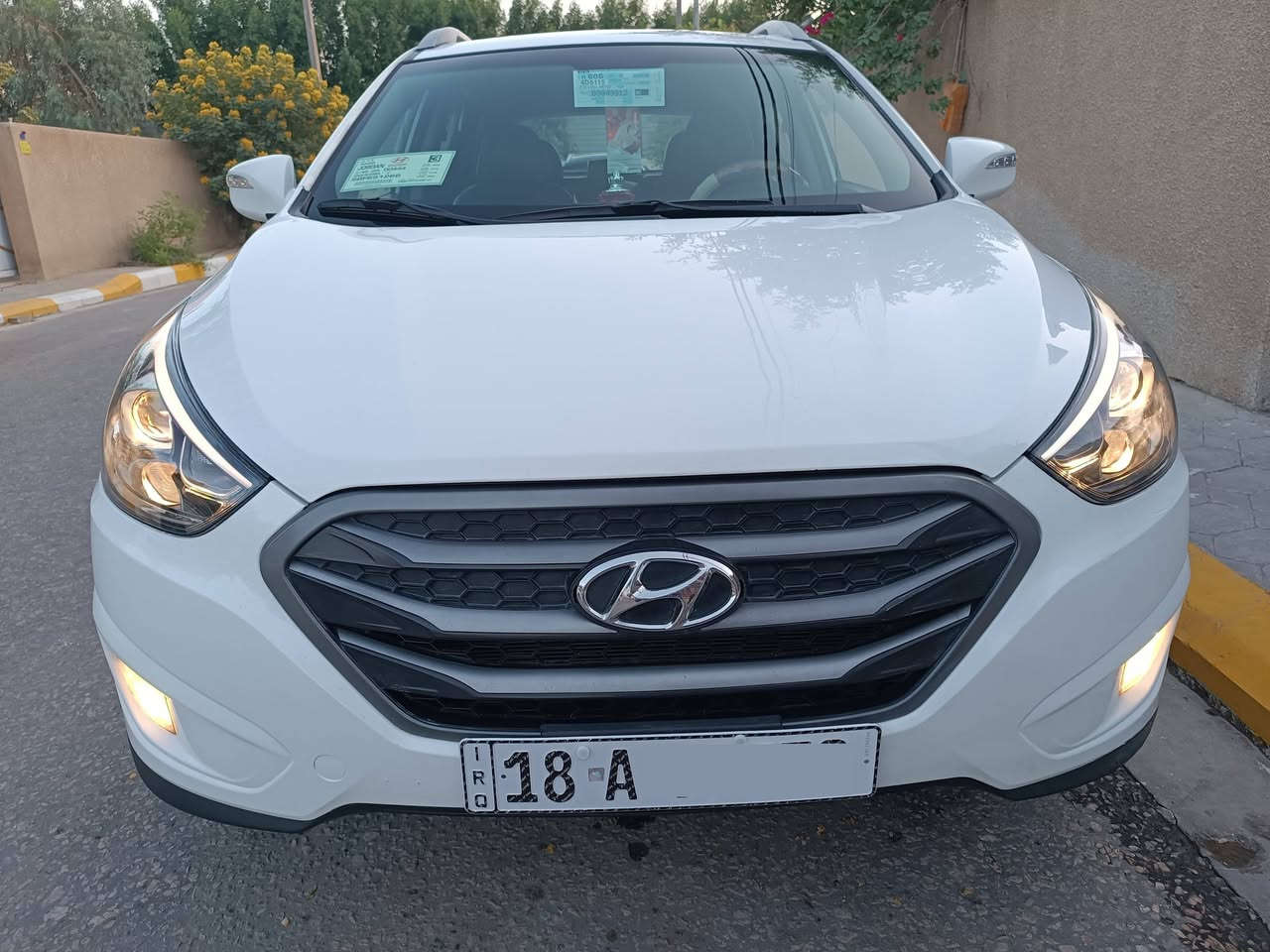 السلام عليكم 
هونداي توكسان للبيع خليجي موديل 2015 رقم بابل دولي مشروع وطني سنويه مجدده 2028 بأسمي تحويل مباشر مواصفات السياره محرك 2000 دوش المرغوب لايت لد عدسات أشاير بالمري ويل كروم تحكم أستيرن دبل أيرباك شاشه كبيره لمس سايد بريك بالرجل كامره خلفيه تبريد قطعتين داخل قرميدي +صاج دوشمه الكشنات جلد أصلي أرضيه مغلفه جلد كير محرك حداديه كهربائيات تبريد ثلج تدفئه تخم تاير بطاريه جديده سياره جاهزه أي نقص مابيه يوجد صبغ باب عكس السائق كما موضح بالسونار المرفق بالمنشور 
السعر النهائي / 159$ 
العنوان/  كربلاء المقدسة 

للأستفسار الأتصال على الأرقام 
***********
***********
غير متواجد على الفيس
