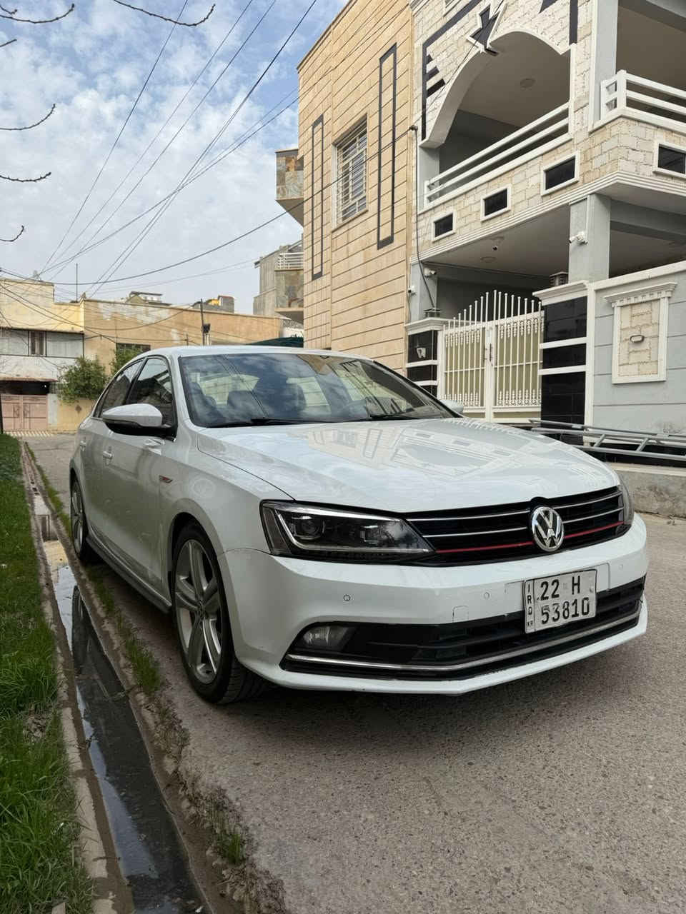 السلام عليكم
جيتا 2017 Gli 

ضررها دعامية تبديل و 3 مكانات بارد فقط

لا صبغ ولا تبديل 
13000$
***********
