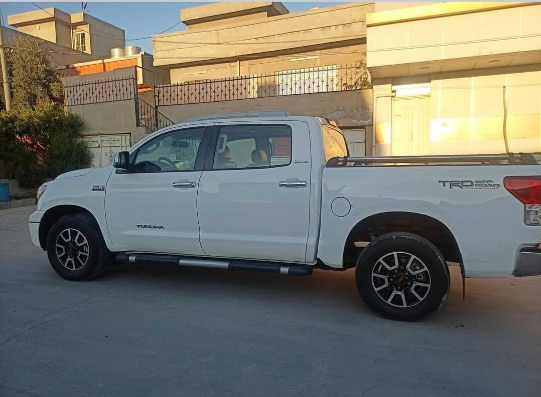 سلام عليكم تندرا 2012
كلين مكفوله محرك وكير  وكشر
فورويل 4x4
لمتدد
مري كهرباء  شفط
الجامه الخلفيه كهرباء 
بدي قصير 
باب طويل 
رقم شمالي 
موجوده بغداد 
للاستفسار اتصل واتساب 
***********
