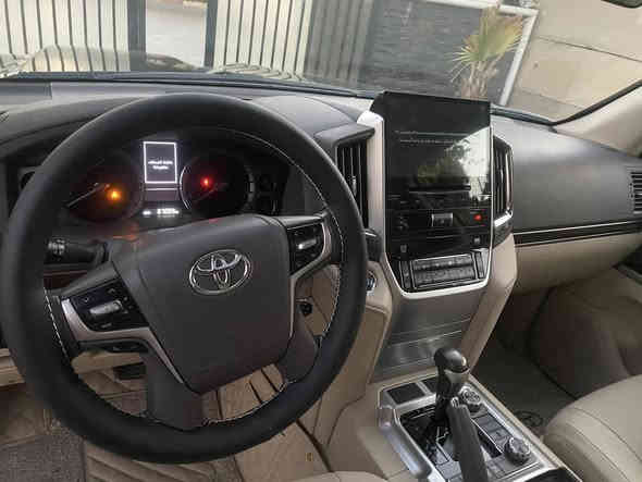 السلام و عليكم
لاندكروزر 2021
لون اسود سيارة نظيفة محرك و گير علي وضع شركة الحجم محرك 5.7 تخم تايرات جديد ماشية 100 الف بية صبخ بونيد و الجاملخ بارد السعر 525 ورقة و مجال ***********
