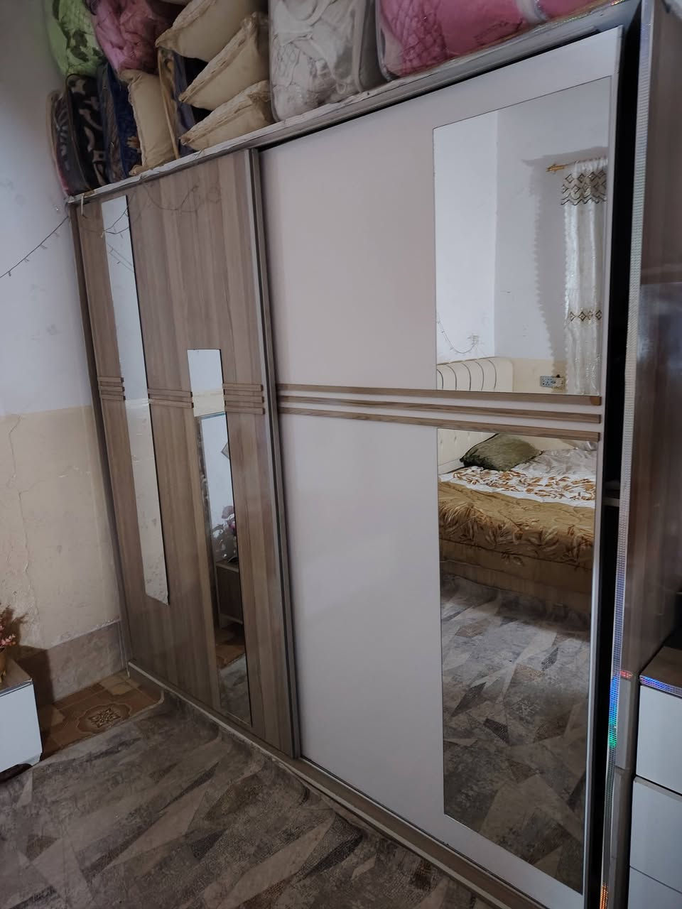 غرفة تركي. 5 قطع مستخدمة شي قليل 175 وبيهة مجال. 0782905401


**إذا كنت صاحب هذا الإعلان وتريد حذفه لأي سبب، رجاءا أرسل رسالة إلى الدعم الفني**