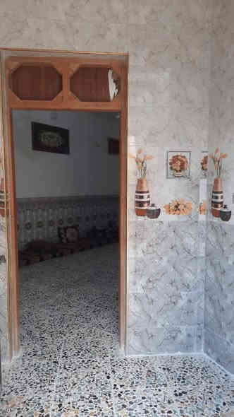 دار للبيع في الفلوجة حي الجولان قرب ثانوية جنين للبنات خلف انشائية الرواج 

            
                     📢 على بركة الله 📢
📍نوع الملك = طابو زراعي 
📍المساحة  = ٢٠٠ م٢
📍الواجهة = ١٠ م و النزال: ٢٠ م
📍 شارع : ١٠ م (مبلط) نافذ الى شارع ٣٠م شارع جامع النبي يونس عليه السلام
📍بناء طابوق ٢٠١٩
🟢الدار مستأجر ببدل ايجار شهري ٢٥٠ الف دينار 

🔴مشيدات الدار 
غرفتين نوم واستقبال وصالة ومطبخ ومنورين وصحيات وحمام وبيتونة

🟨سعر بيع العقار : ٧٨ مليون دينار قابل للتفاوض 

🟢مكتب دار السلطان للعقار
العنوان فلوجة الجغيفي الثانية بداية شارع جامع فاطمة
للاستفسار الاتصال على الأرقام التاليه
***********
***********
***********
