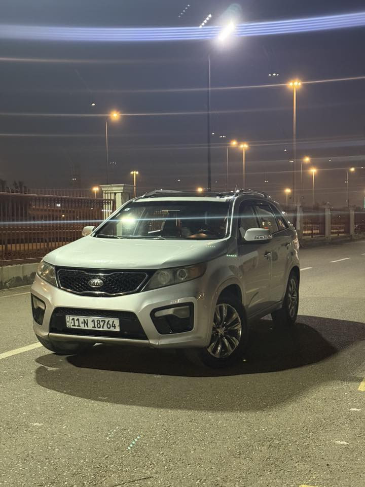 كيا سورينتو 2012 للبيع – فول مواصفات (1/1)
رقم بغداد الجديد – تحويل أو وكالة

السيارة بحالة ممتازة وجاهزة للفحص، استخدام شخصي ونظيف، بدون أعطال تذكر.

المواصفات:
 • محرك 6 سلندر سعة 3500cc قوي واعتمادي
 • تحكم بالستيرن
 • مقاعد جلد كهرباء
 • مقاعد أمامية تدفئة وتبريد
 • مقاعد خزن ميموري  (Memory Seats)
 • الأبواب الأمامية بصمة
 • إشارات بالمرايا
 • مرايا جانبية شفط
 • 3 قطع تبريد (تبريد ثلج وتدفئة نار)
 • ستيرن هيتر
 • شاشة كبيرة 
 • كاميرا خلفية مع حساسات
 • السونار موجود
 • فيديو متوفر يوضح حالة الهيكل (البدي) بالكامل

الموقع: بغداد – أبو غريب
السعر: 163 قابل للتفاوض للجادين
رقم الهاتف: ***********

سيارة نظيفة وتستاهل المعاينة 🌟
للاستفسار الاتصال أو المراسلة.
