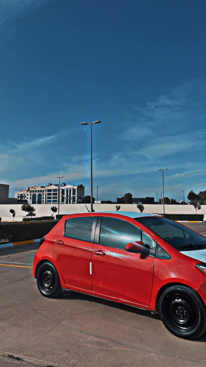 تويوتا يارس ٢٠١٦ 
يةك پارجة و دو پةلة بوياغة 
جام كارةبا
مةكينة گةورة
Abs
دژة خليسك 
شاشة
١٣٢مايل رويشتوة
كير و مةكينةو تةقةو رةقةى بةشةرت سةيارةيةكى هةتا بليى جوان و پاكة
٤٠٠$غرامةى لةسةرة 
باقى هةمووى بةشةرت 
٩٥وةرةقةو كةمةك مةجال 
*********** أربيل, العراق
