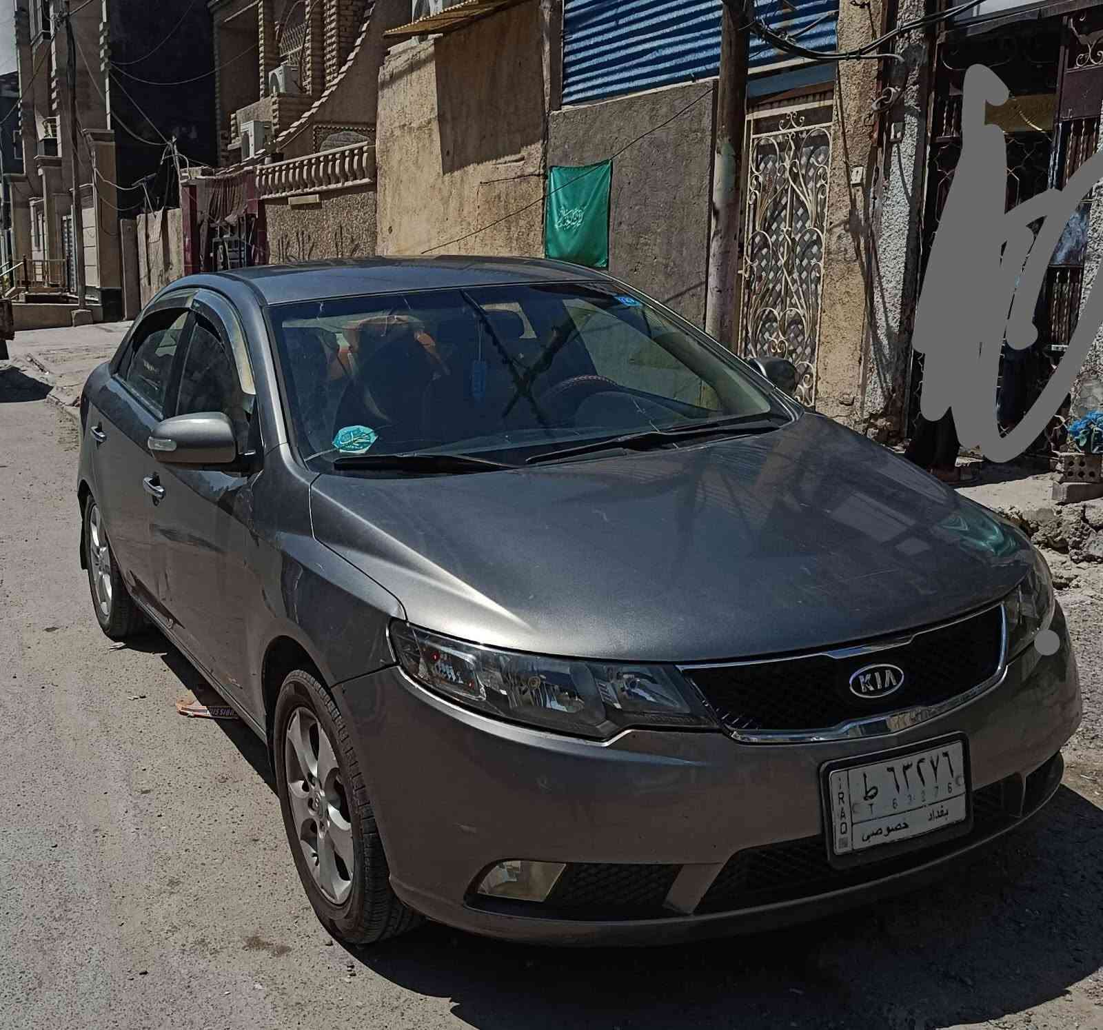 سلام عليكم سياره البيع نوع السيارة سيراتو خليجي حدادة أمامي وخلفي تخم تاير تبريد سيارة جاهزة مبيهة اي نقص السيارة جراد و بيهة ضربة من الجاملغ الخلفي و معمرة خليجي مكينة 1600 السيارة موديل 2011 رايدهة ب90و بيهة مجال ***********شراي يتصل على هاذا رقم
