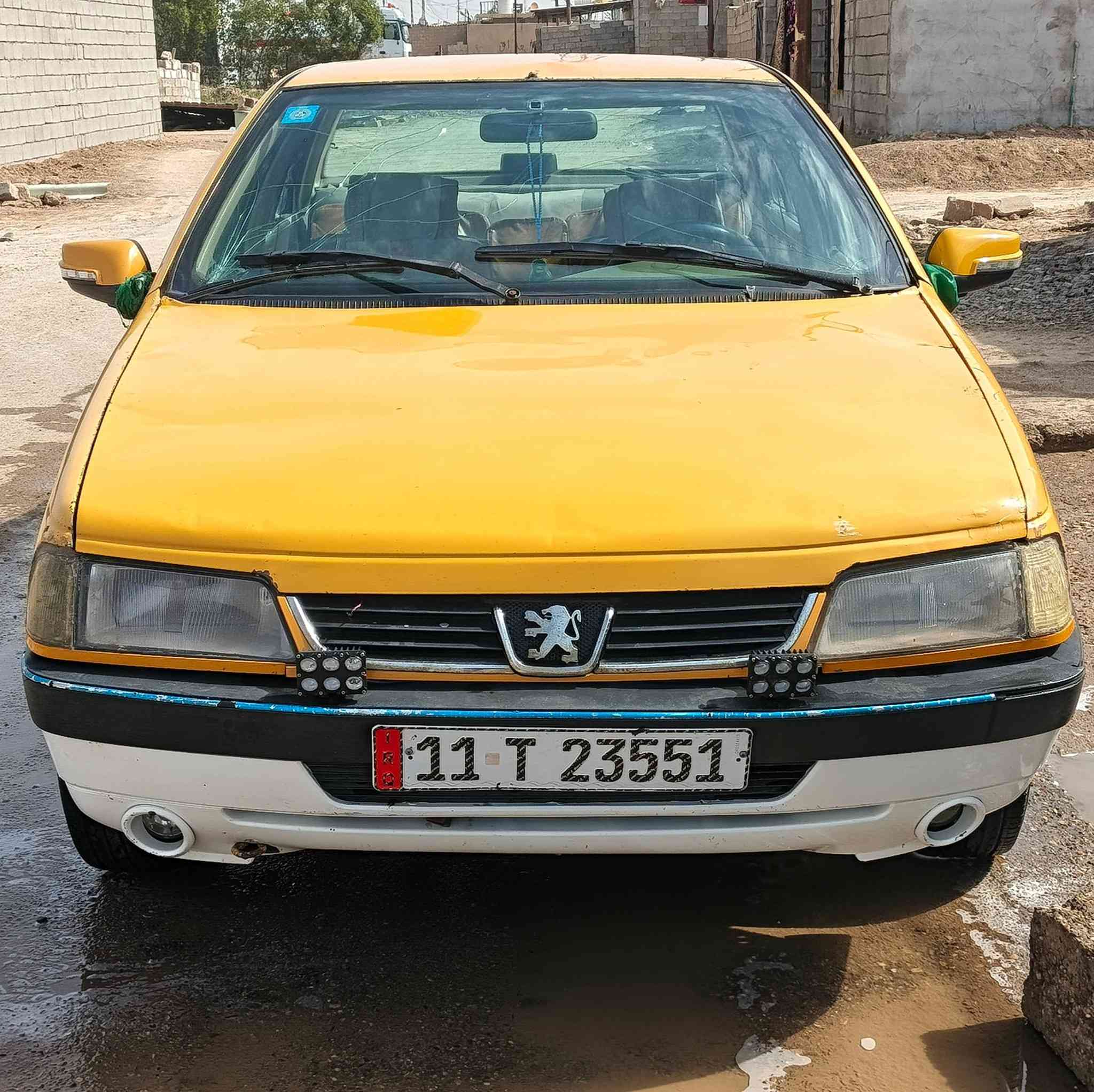 للبيع 405 موديل 10 كير مكينه مكفول سنويه ل27 رقم بغداد نكليزي مشروع وطني سعر 20 وبيه مجال للاتصال ***********
