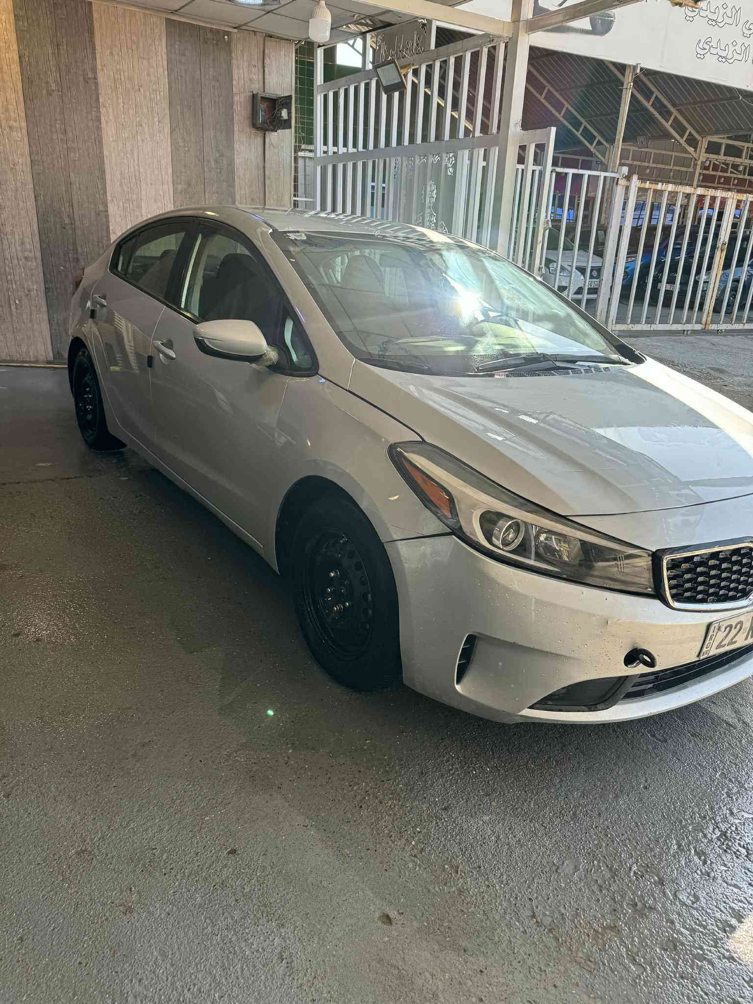 كيا فورتي موديل 18 وارد امريكي رقم اربيل جديد حادث بنيد فقط سعرها 117 رقمي ***********
