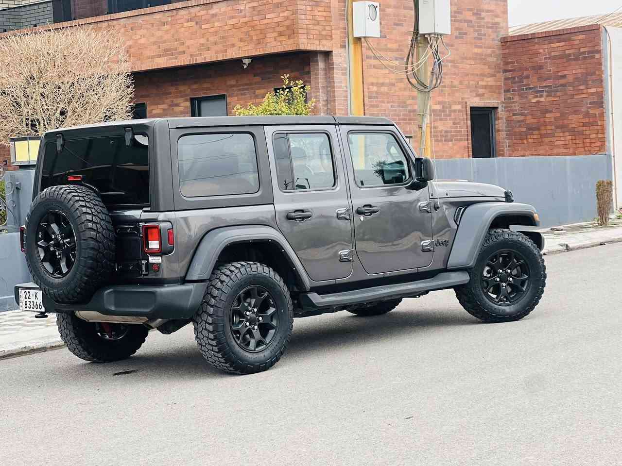 جێب رەنگلەر  سپۆرت
مۆدیل: ٢٠٢٢
سەیارەکە نمونەیە لە جوانی 
٦ پستن مەرغوب
مواسەفات سپۆرت دەبڵ ئەکسل ،ئۆتۆستۆپ 
تەحدیل سورعە قفڵ مەرکەزی ، تەبرید مەرکەزی 
سەیارەکە بێ بۆیاغە بەس دوو جی پیدی ئارە جاملغ پشتەوە 
لەگەڵ لیوی بۆنیت زۆرکەمە ئیرباگ بەس سوکان تەقیوە 
سەیارەکە نمونەیە لە جوانی لەسەر دەقی شەریکە ماوەتەوە
رەقەم شانسی دادەنێم 
💲٢٧٨
📱:-***********

1C4HJXDG8NW204386
