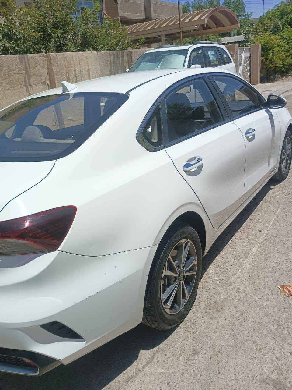 سلام عليكم
للبيع k3 خليجيه 

موديل 2022 
السيارة بيها فقط طخات موضحه بصوره بدون صبغ 
فول مواصفات ١/١ 
ماشيه ٣٦ الف 
السعر // ١٢٥ وبيها مجال قليل 
***********
عنوان / بغداد حي القاهرة
