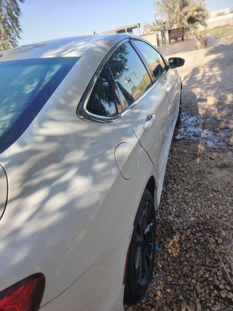 سي 200 رقم بغداد بيها قطعة وحدة صبغ ومابيها حادث محرك 2400 وباقي المواصفات معروفة موديل 15 مكانها نجف
*********** النجف, العراق
