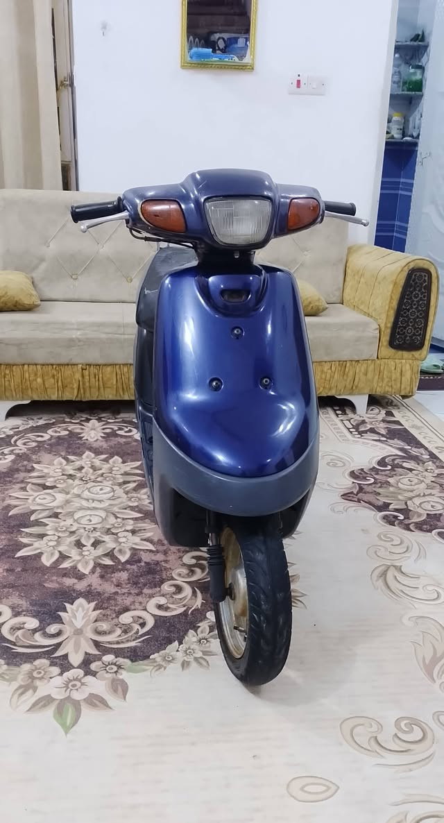 بتره خطين كفاله عامه شرط الفحص برغي واحد ما مفتوح بيها مكينه ناعمه خرسه شلعه قويه شغاله من الطول للطول وصل الحاويه موجود دراجه نكره سلف كهربائيات كلها شغاله سلف هندر لايت عالي ناصي بك لايت اشاير عداد بانزين هورن قفل جنطه قفل سكان دبلات كله شغال السعر 450 وبيها مجال مكاني ناصريه ***********
