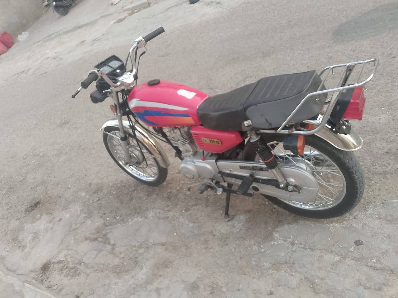 للبيع بدون أوراق مكفوله عشائريا مكينه مفتوحه كلجات فقط ميسان الماجديه الشراي يتصل ***********
