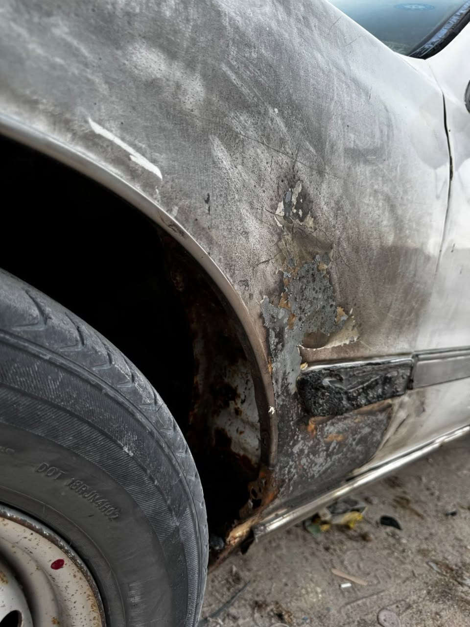 يا الله 
اللهم صلى على محمد وال محمد 
سيارة كرسته موديل  91 محرك خير من الله كيرها الحمدلله غرفتها نظيفة دشبولها شوي ترتيب يحتاج حدادية 70% كشرتها نظيفة ما عدا الجاملق الامامي بيه حرق فقط خارجي نفس ما موضح بالصورة  
رقم كربلاء السيارة بأسمي مشروع وطني (تتحول بكل مكان)  سنويته لل ٢٩
السيارة مطلوب بيها ٣٠$  وبيها مجال بسيط حق الجية 
مكاني البصرة / الزبير / محلة الشمال   
 رقمي *********** 
متوفر واتساب واتصال
