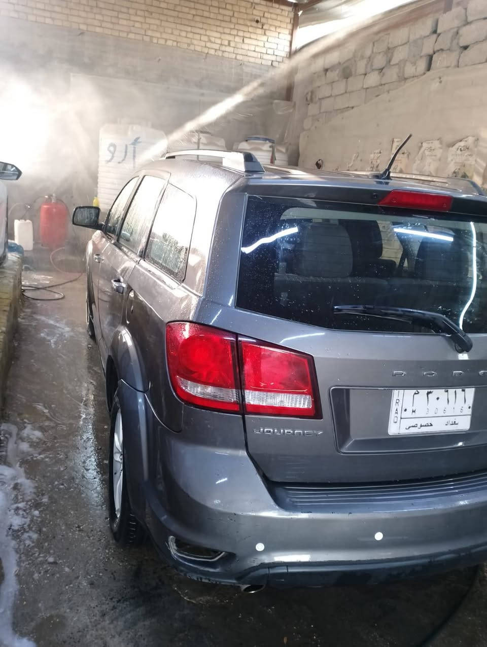 دوج جورني موديل 2013  رقم بغداد 
(6سلندر ) (كلين ) مكاني كربلاء رقمي ***********
باتري جديد تايرات جدد صدر امامي وخلفي جدد
