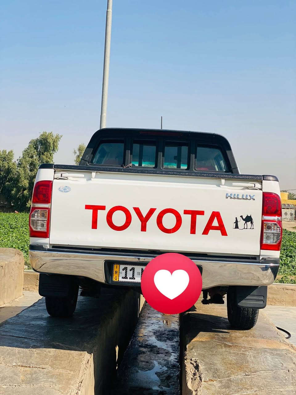 السلام عليكم بيكم ناصي 2014 سياره جديده كلش تخم تاير حداديه رقم دولي كفاله عامه رقم بغداد گير عادي السعر 195 وبيه  مجال ترهم مراوس حسب القناعه الهاتف/***********سوناره گدام عينك
