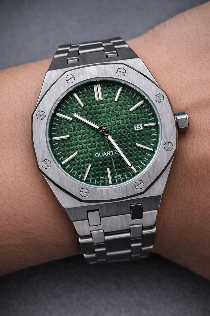 ⌚️ ساعة ستايل Audemars Piguet Royal Oak (كوبي ماستر)
تصميم فخم وجذاب ✨
وقت + تاريخ 📅
لون فضي أنيق يلفت النظر
معدن قوي (ستانلس ستيل) 💪
مينا أسود/اخضر بنقشة مميزة
وزن ثقيل وإحساس فخم باليد
قفل فراشة عملي وآمن 🔒
💰 السعر: 25 ألف (مع التوصيل 🚚)
#ساعات #اكسسوارات #ستايل


**إذا كنت صاحب هذا الإعلان وتريد حذفه لأي سبب، رجاءا أرسل رسالة إلى الدعم الفني**