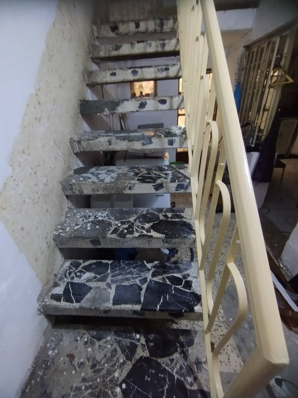 سلام عليكم يبوكسي بعله جوده نجي نخيرلك درجك 
بحله الوان بدون ماتفلش ولا تحتار ***********وتساب
