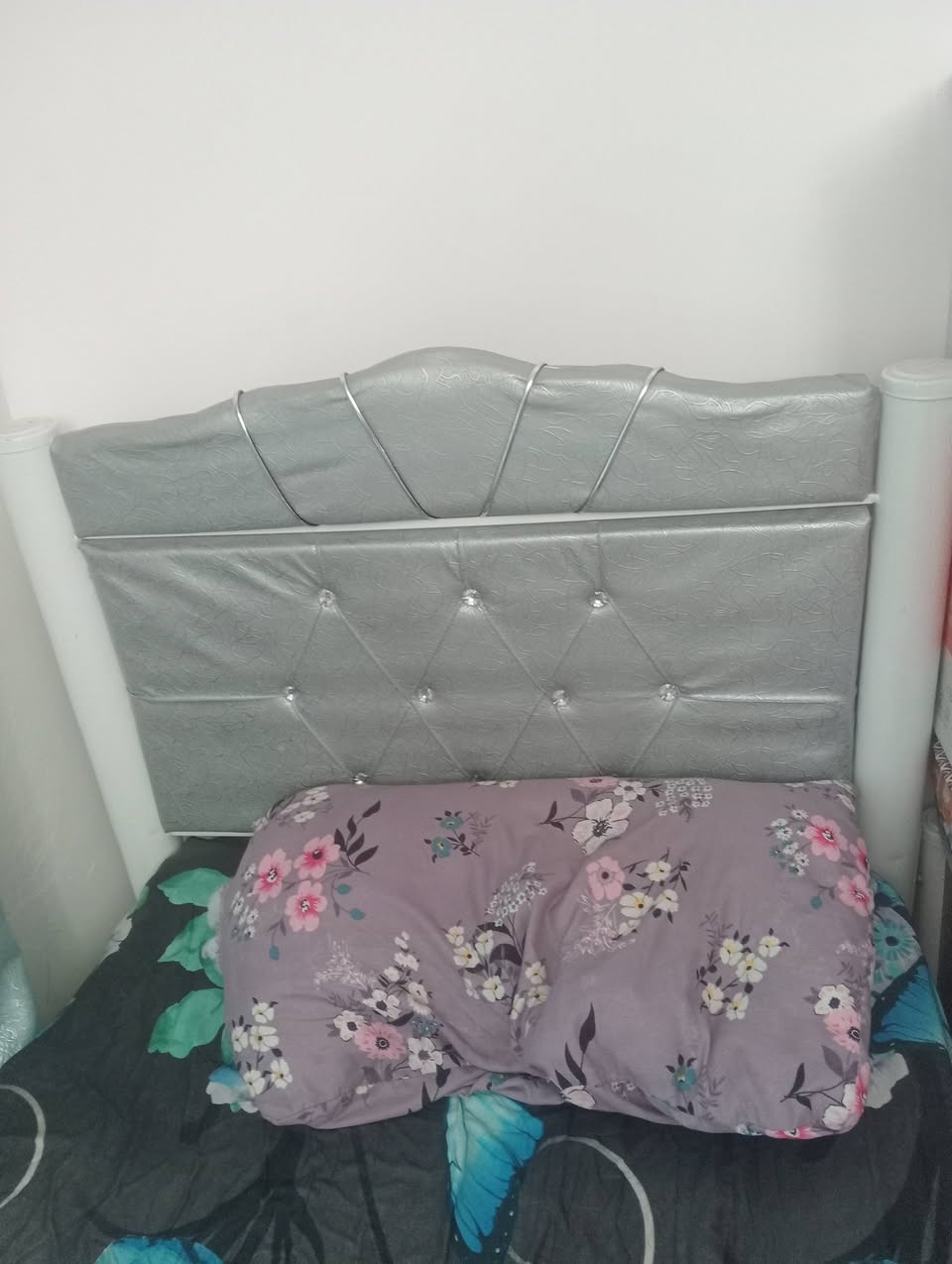 جربايه نفر للبيع ب50 هيه ودوشك وبيه مجال بسيط


**إذا كنت صاحب هذا الإعلان وتريد حذفه لأي سبب، رجاءا أرسل رسالة إلى الدعم الفني**