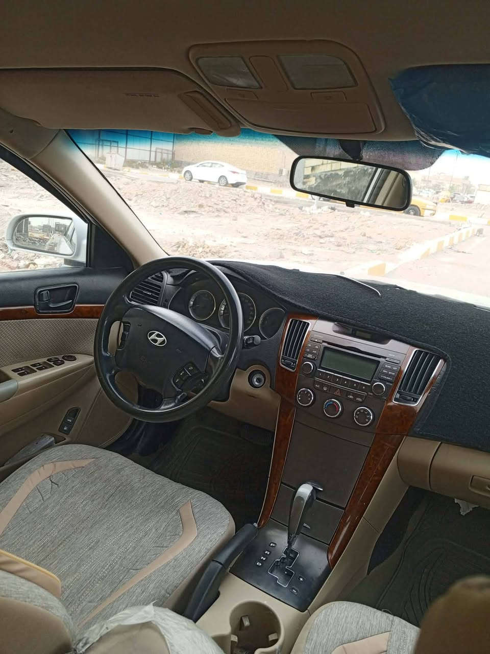 سلام عليكم سوناته 9 خليجي 
رقم بابل نكليزي
مكفوله من التبديل فقط قطعتين صبغ سونار موجود بل منشور

مكينه 2400 جديده تخم تايره حداديه سياره خير من الله جاهزه 
السعر 115 
مكان السياره ناصريه 
تصل عله الرقم ***********
