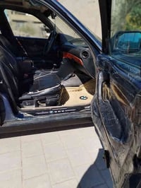 بي ام دبليو 525 • ١٩٩٠ • مكينة وفتيس