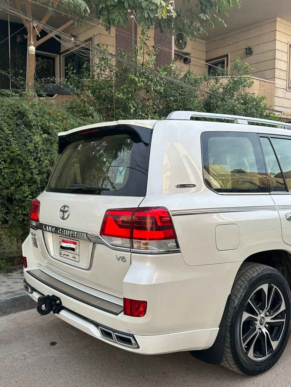 سلام عليكم لانكروز 2021اصل ساز باب اول
ساز ‏اصلية باب أول فول ‫￼واحد على واحد معروف ساز بعد 

سيارة كراند تورنك سبشل اديشن فول 

سيارة جديدة معنى كلمة اسبيرها مانازل كلش جديدة 

‏على وضع الشركة كامل ملحقاتها

رقم بغداد باسمي تحويل ثاني يوم 

ماشية 51حقيقي شرط فحص 

موصفات 

محرك V6 /4000

بصمة وتشغيل عن بعد 

5كامرات 

5بصمات 

كشنات كهرباء 3 وضعيات

سيارة ثلاجة 

سيارة 3شاشات 

فول تحكم ستيرن 

حساس امامي خلفي 

‏زراك لايت ولايت زنون 

شاشات خلفية 

سمعات خلفية 

صندوك كهرباء 

كشنات جلد 

مري قلاب 

طفاية 

كلوب بنيد 

لد نهاري

مري شفط 

هوك خلفي 

بيها هواي موصفات عديده 

سيارة البصمة الثانية والعده والكتلوكات ولسبير بعدهم ممستخدمات

سيارة بيها إصبع بارد حتى اقل كلش ما بين باقي كفاله 

سعرها 60وبيها مجال 

عنوان شهداء السيدية 

***********
