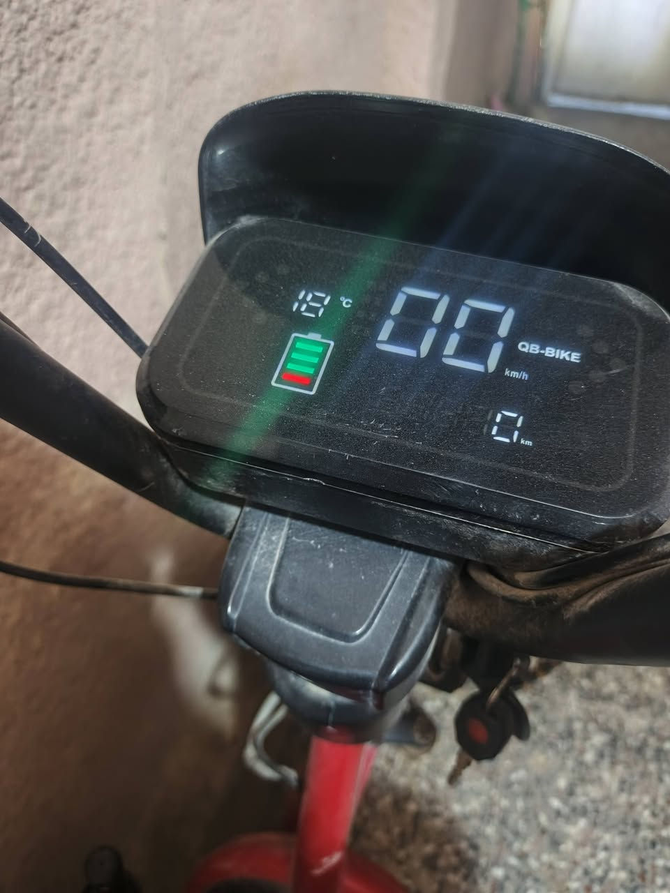 🚲 دراجة شحن كهربائية للبيع 🔥

• الحالة: نظافة 60%
• تشتغل بدون مشاكل 👍
• تحتاج تبديل بطاريات فقط
• البطارية: نظام 5 بطاريات
• بيها شاشة رقمية + بلوتوث
• ضو أمامي قوي + سلة تحميل

💰 السعر: 100,000 دينار (نهائي)

📍 مناسبة للتوصيل والشغل اليومي

الجاد فقط يراسل خاص 📩


**إذا كنت صاحب هذا الإعلان وتريد حذفه لأي سبب، رجاءا أرسل رسالة إلى الدعم الفني**