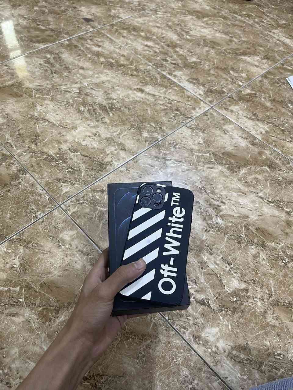 يالله 
آيفون ١٢ برو ماكس النيلي 💙

شرق اوسط AAA💢🛑🛑

ويا باكيته💯🛑

الجهاز مستبدل فقط شاشه واصلي لا تشمر ولا تعلك ‼️✅

والضهر مكسور‼️〽️

بطاريه ٧٢ ✅⁉️

ذاكره مفوله ٢٥٦🛑🅰️

فيس إيدي ميشتغل اثر الوكعه ✴️🛑

الجهاز فول تنساه بالشحن💯💯

مكاني فلوجه ❗️

سعر ٣٨٠ وبي مجال 
💵💵💵


**إذا كنت صاحب هذا الإعلان وتريد حذفه لأي سبب، رجاءا أرسل رسالة إلى الدعم الفني**