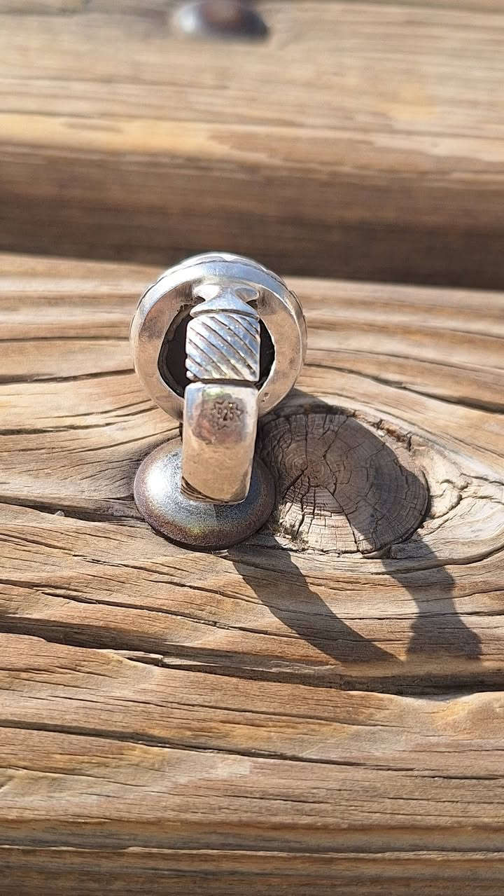 السلام عليكم
محبس للبيع او المراوس تعال خاص 
المكان البصره


**إذا كنت صاحب هذا الإعلان وتريد حذفه لأي سبب، رجاءا أرسل رسالة إلى الدعم الفني**