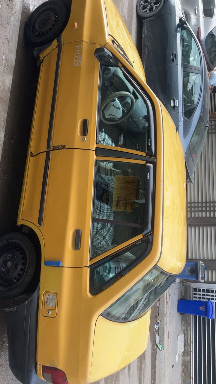 السلام عليكم سايبه موديل ١٤بغداد رقم الجديد باسمي مصفره  من كلشي بيه نقوصات ويراد اله ترتيب شوويه شواصي معمره مكان بغداد الدورة السعر ٢٥ بيه مجال ***********
