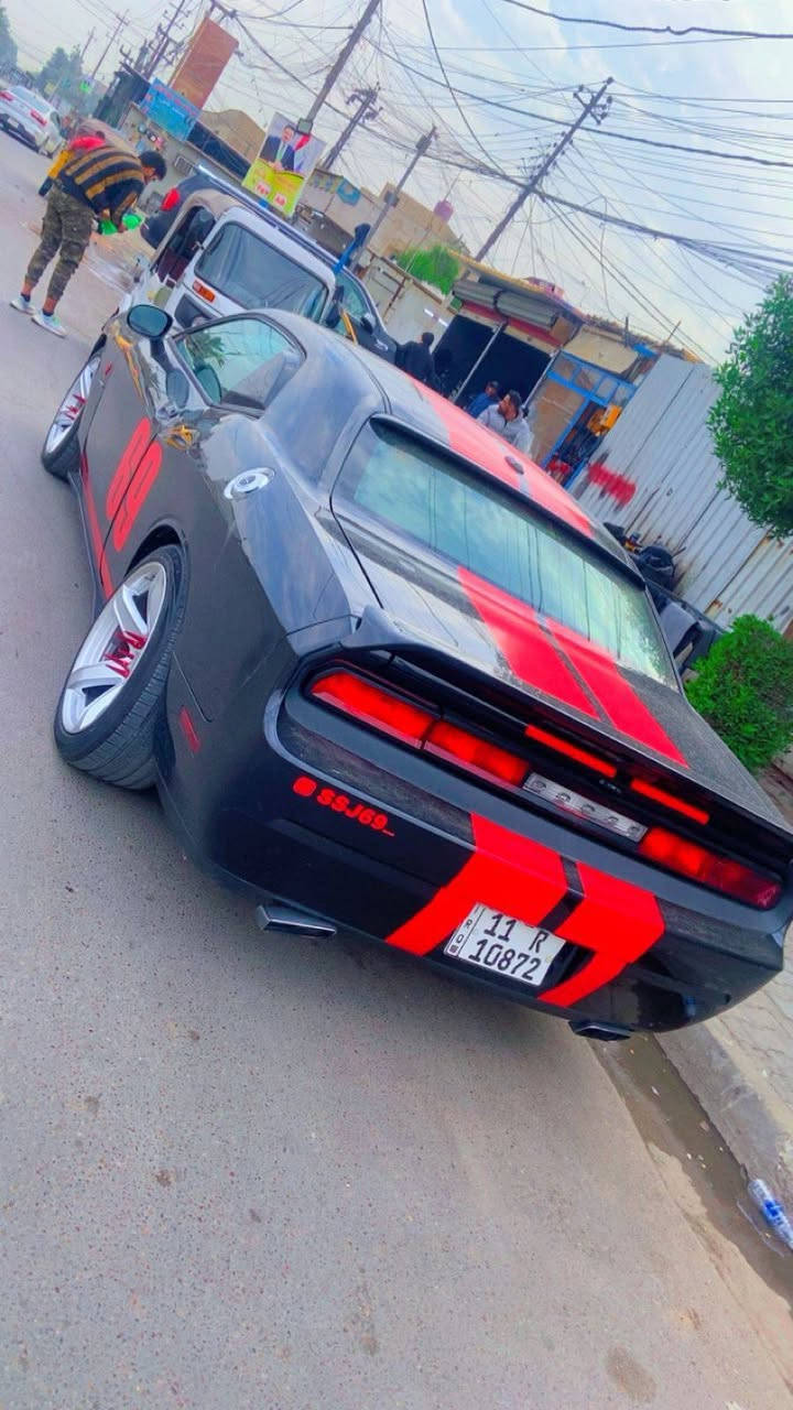 السلام عليكم سياره جالنجر للبيع او للمراوس حسب القناعه السياره كير مكينه صدر امامي خلفي خير من الله للمعلومات اتصل ***********
