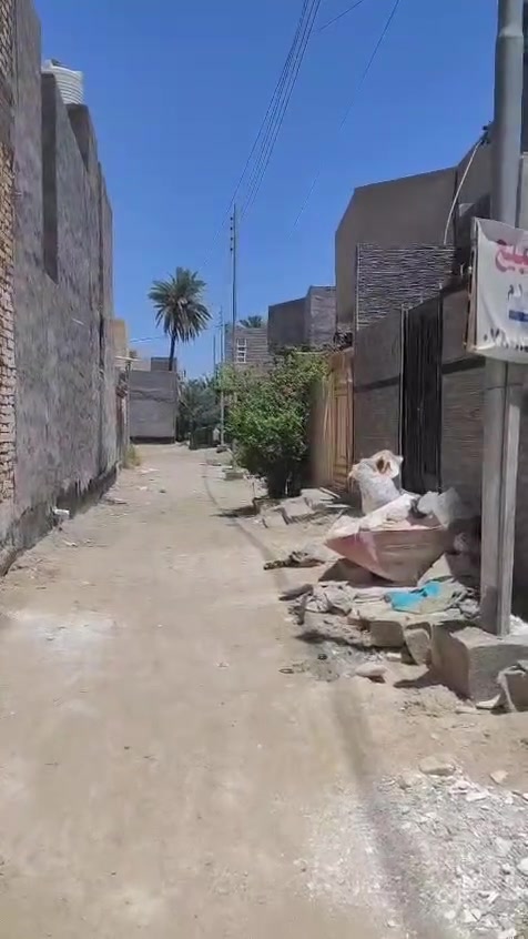 دار للبيع في كربلاء المقدسة
​السلام عليكم ورحمة الله وبركاته..
لأصحاب السكن أو الاستثمار، دار معروض للبيع ببناء بلوك درجة أولى (عمل نظيف ومضبوط وموقع مميز).
​تفاصيل الدار:
​نوع البناء: بلوك، شغل هندسي درجة أولى وموقع مميز قريب من الخدمات.
​السعر: 75 مليون دينار عراقي (وبيه مجال للشراي الطيب).
​الدار كامل وجاهز، وللاستفسار أكثر أو للمعاينة على أرض الواقع، يرجى الاتصال على الرقم:
***********
​أهلاً وسهلاً بالجميع.
