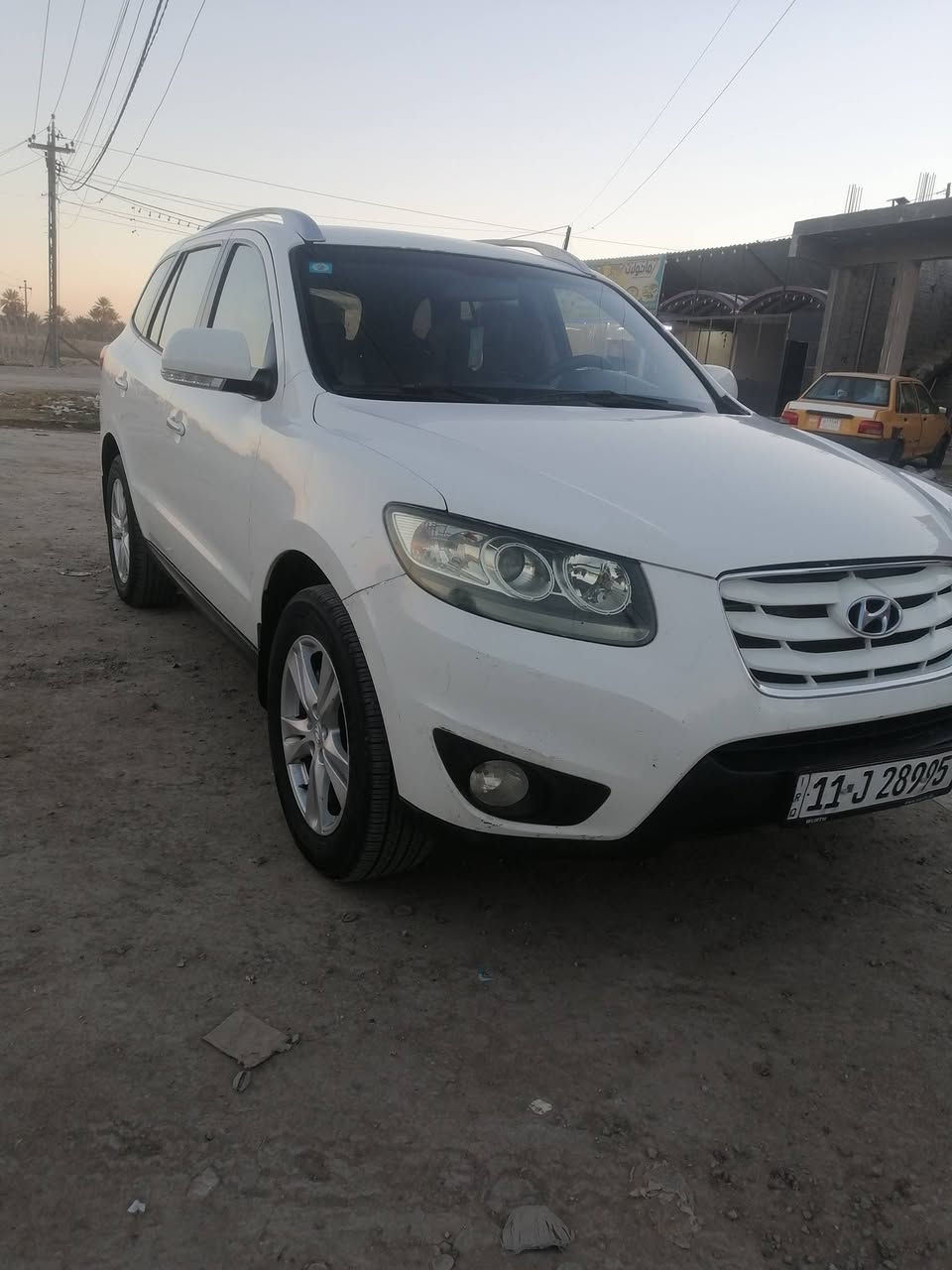 السلام عليكم
سنتافيا 2011  محرك 3.500
رقم بغداد مشروع وطني سنوية 2028  
السيارة جاهزة من كلشي 
صدر امامي جديد 
كهربائيات كاملة
تبريد ثلج  
تايرات نظيفة 
سيارة تحكم ستيرن 
نظام منحدرات 
داخل صاج 
بلوتوث 
دبل جكمجة
تبريد بل تكم 
7 راكب
بانوراما
مرايات شفط +إشارة
فول مواصفات عدا بصمة التشغيل 
السيارة وارد خليجي مكفول

***********

-السعر عند التواصل - مكانها كربلاء
