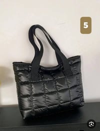 تخفيضات • آخر قطع • توصيل ٥
