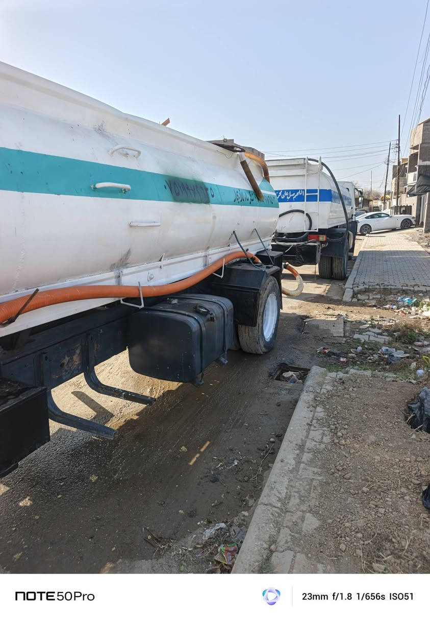 سلام عليكم تنكر هينو للبيع كامل مابي اي شي نقص رقم نينوي السعر ٦٥وبي مجال للشراى رقم هاتف‏(‪***********‬‏) (‏‪***********‬‏)
