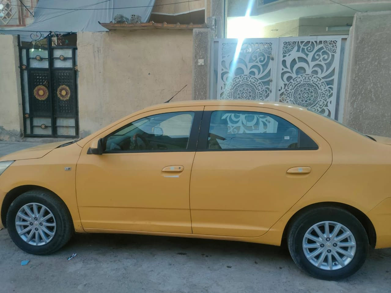 سيارة للبيع
شوفر كوبلت شركة عامة
موديل ٢٠١٨
محرك ١٦٠٠
كير اوتوماتيك
ايرباك سليم 
تبريد موجود نقصة غاز بس

سعرها ٦٥ 
للاستفسار ***********
