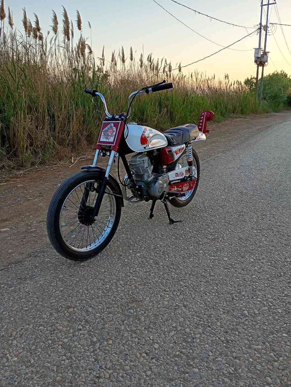 سلام عليكم دراجه اربع كير تعمير جديد فقط المكينه موديل 15 وشاصي 15 اوراق اصولي تعمير كله اصلي مكان كوت  ((***********))
