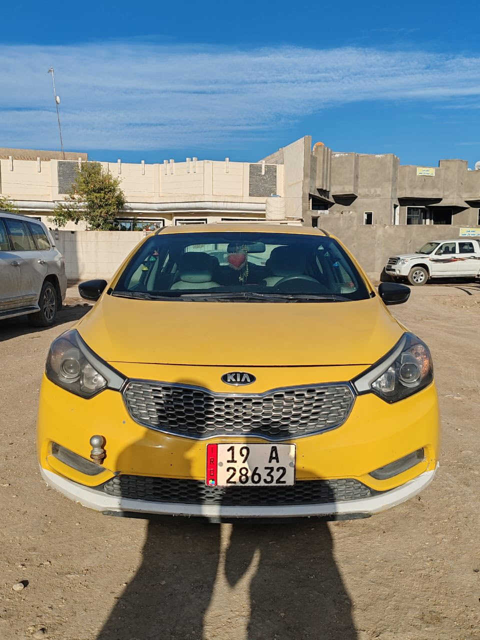 السلام عليكم
فورتي 2015 وارد امريكي حادثه جاملغ وبنيد بدون دواخل شرط الفحص 

محرك دوش 

كير مكينة 

تبريد حدادية خير من الله 

تايرات جدد 

السيارة جاهزة ع اخر حباية 

رقم جديد بأسمي 

مكاني الحلة 

السعر 110 وبيها مجال حك الجيه

***********
