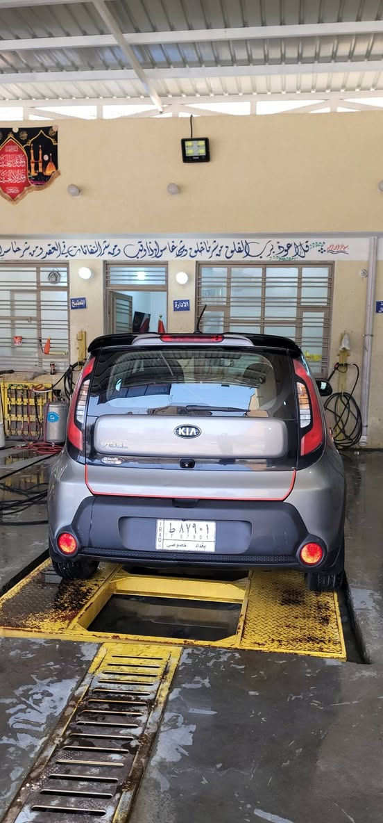 السلام عليكم كيا صول وارد امريكي بيها سونار ابيع حزام كير محرك مكفول السياره مامتعوبه ماشيه 90الف السعر 85 وبيها مجال قليل 
***********
