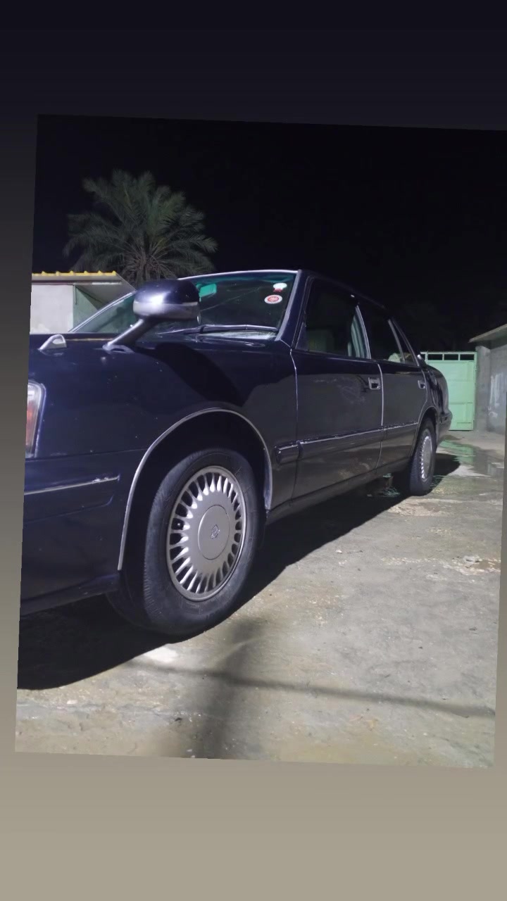 للبيع رأس الثور تكم موديل 2000 مكفوله من الكص ونقل الجثه والصوليات محرك كير 
حداديه تبريد ثلج سعر 98 وبيه مجال هذا رقمي واتصل ***********

