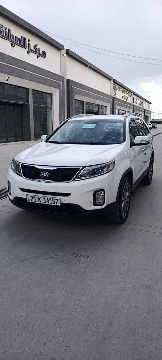 سورنتو 2014 خليجي فول مواصفات عدا الفتحه
كفالة عامه من الصبغ والتبديل 
ماشيه 125 حقيقي سياره جديده وضع شركه
سنويه وهزه جديد لل ٢٠٣٠
محرك ٤ شرط جديد كير صدر كلو جديد

سعر مناسب جدا 168  قفل ببيع نقد فقط مكاني القياره 
*********** مكلف بالنشر اتصل على صاحبها
